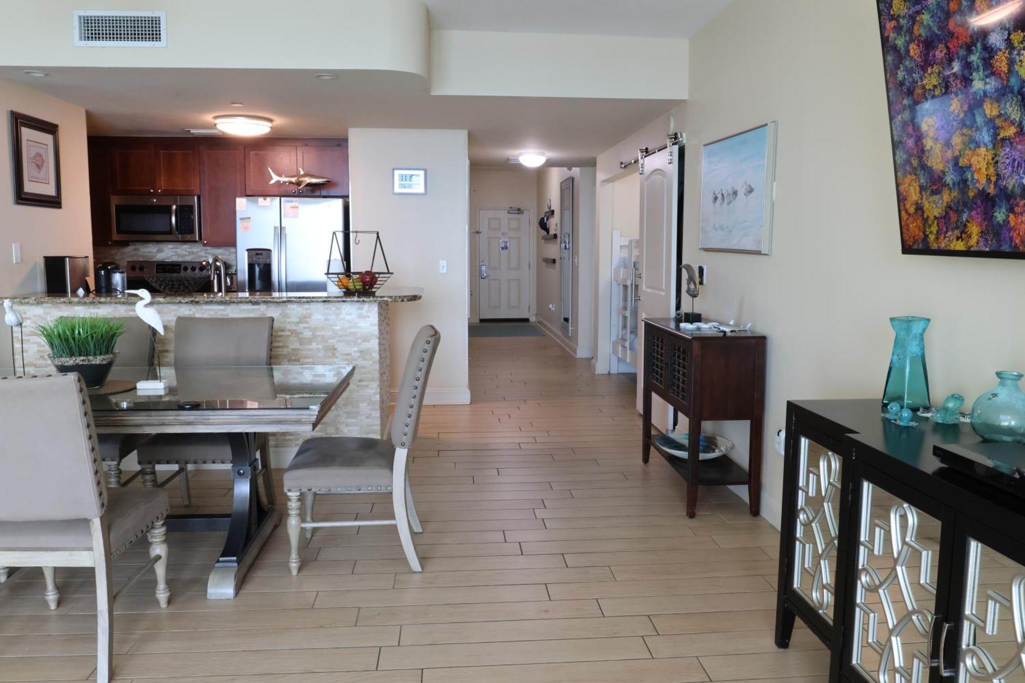 Aqua 1504 Beachfront With Free Chairs Apartment Panama City Beach