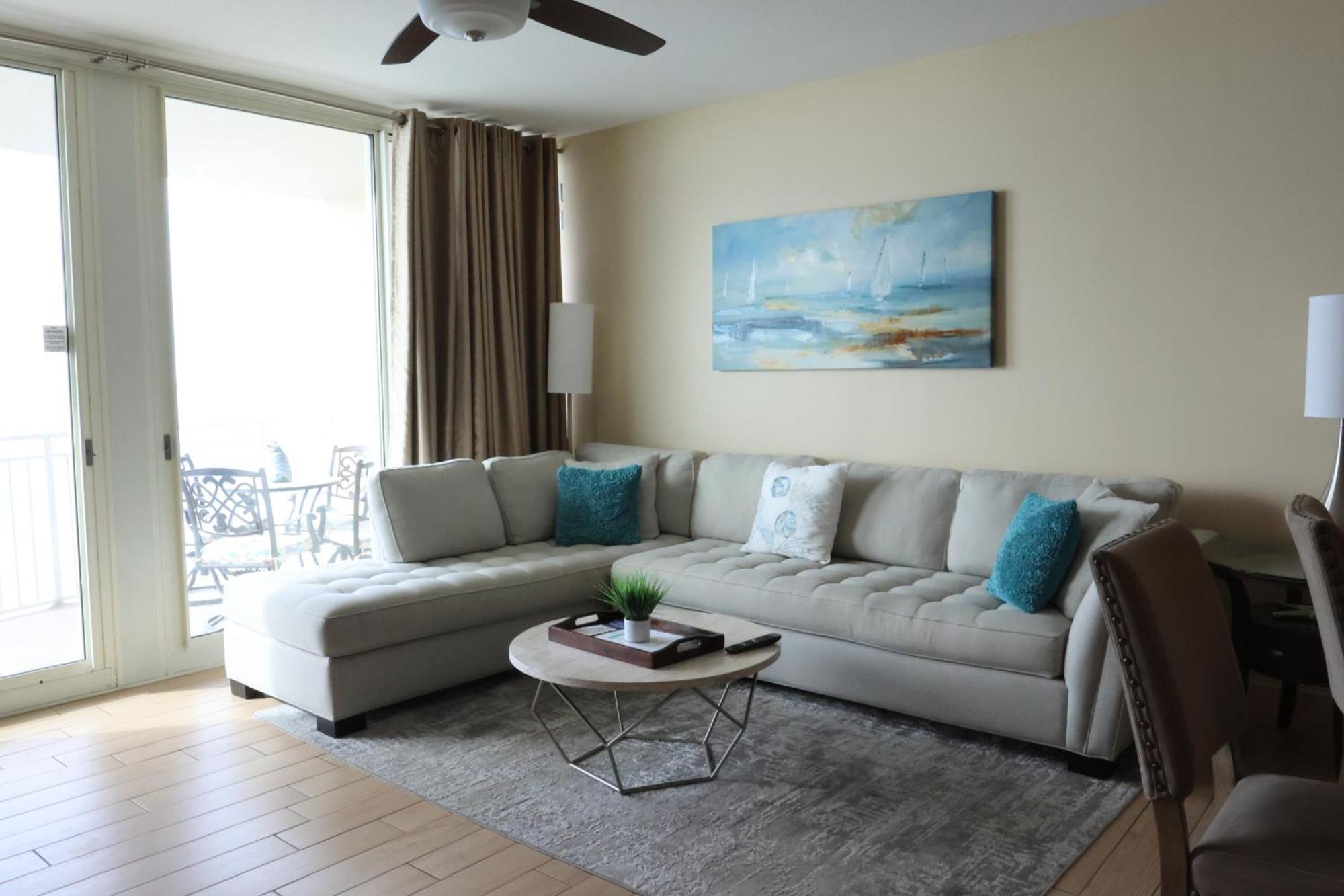 Aqua 1504 Beachfront With Free Chairs Panama City Beach