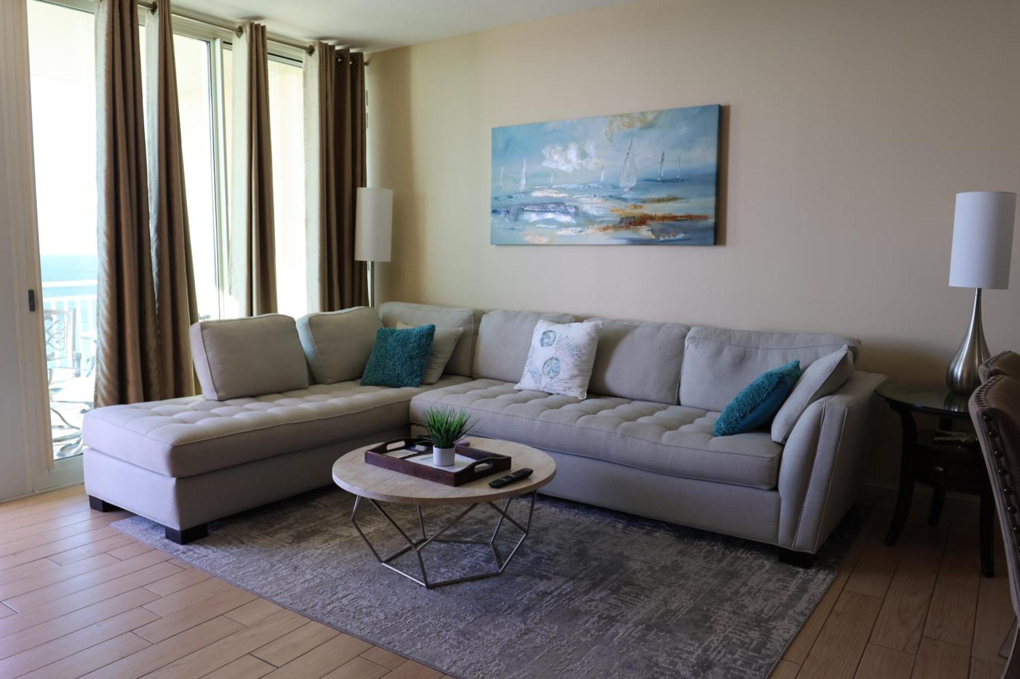 Aqua 1504 Beachfront With Free Chairs *