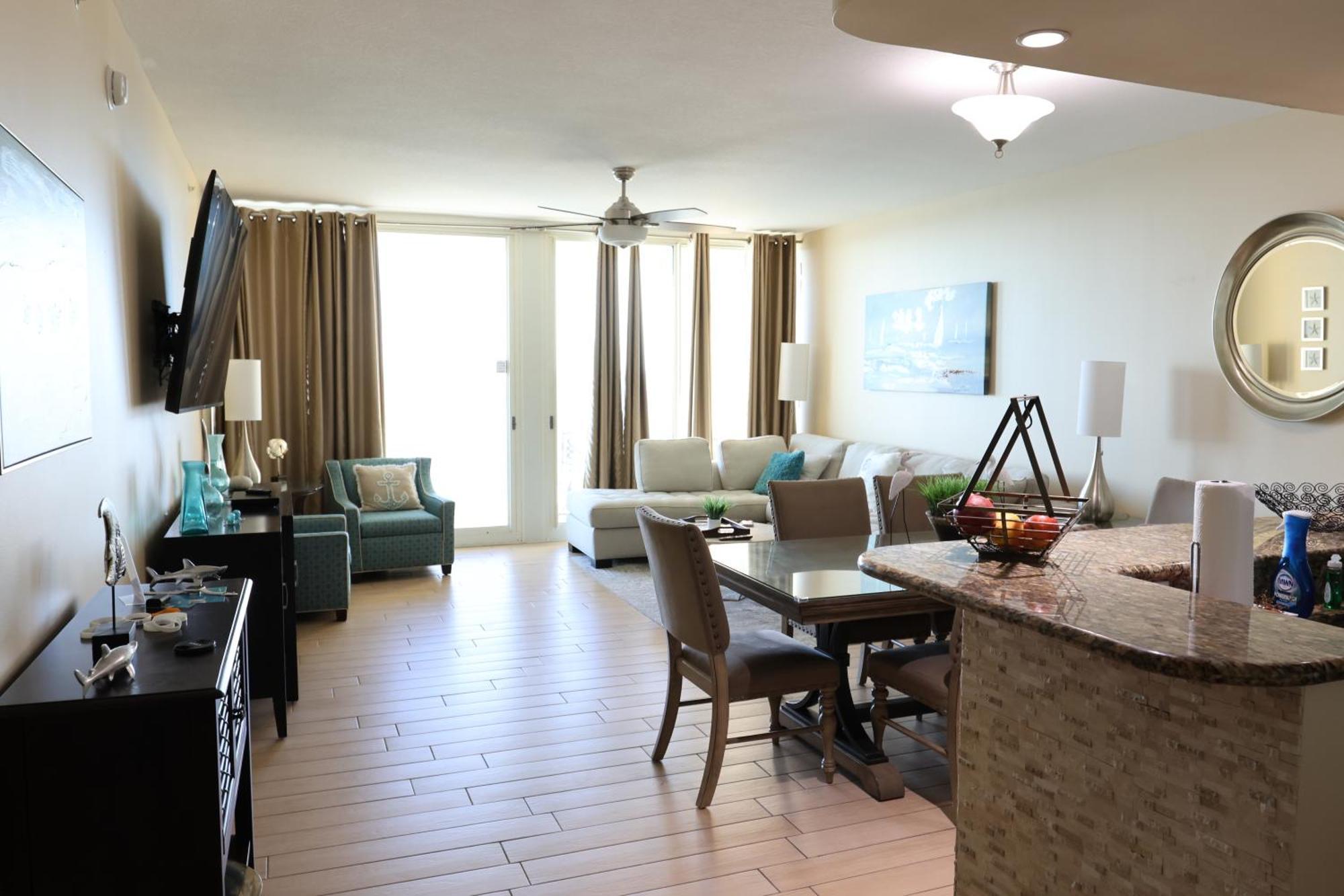 Aqua 1504 Beachfront With Free Chairs * Panama City Beach
