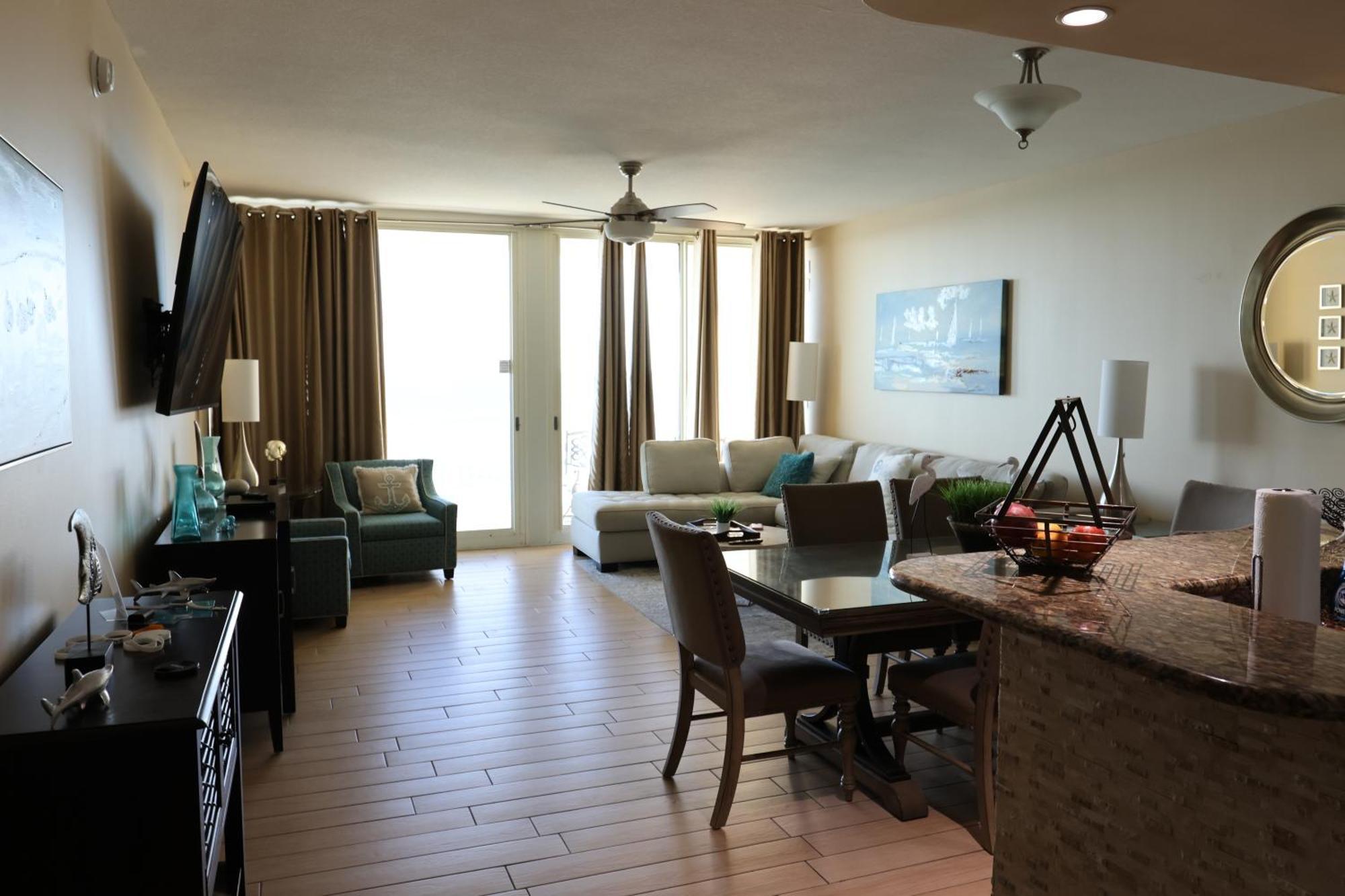 Aqua 1504 Beachfront With Free Chairs Panama City Beach